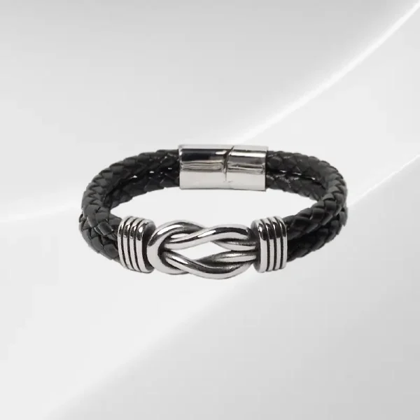 Pulsera en piel en acero o plata con broche en lazo, referencia 3817. Diseño exclusivo de Arte y Raza
