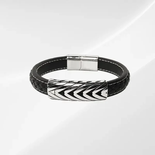 Pulsera en piel en acero o plata con broche en espiga, referencia 3818. Diseño exclusivo de Arte y Raza